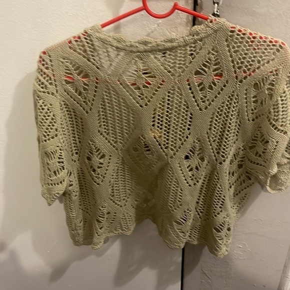 Crochet top - Picture 2 of 2